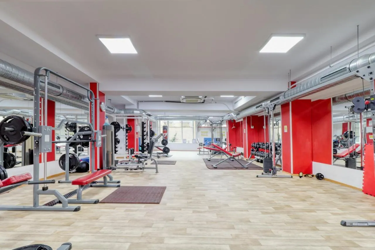 Luxurious 3 Bedroom Apartment In Herastrau 布加勒斯特