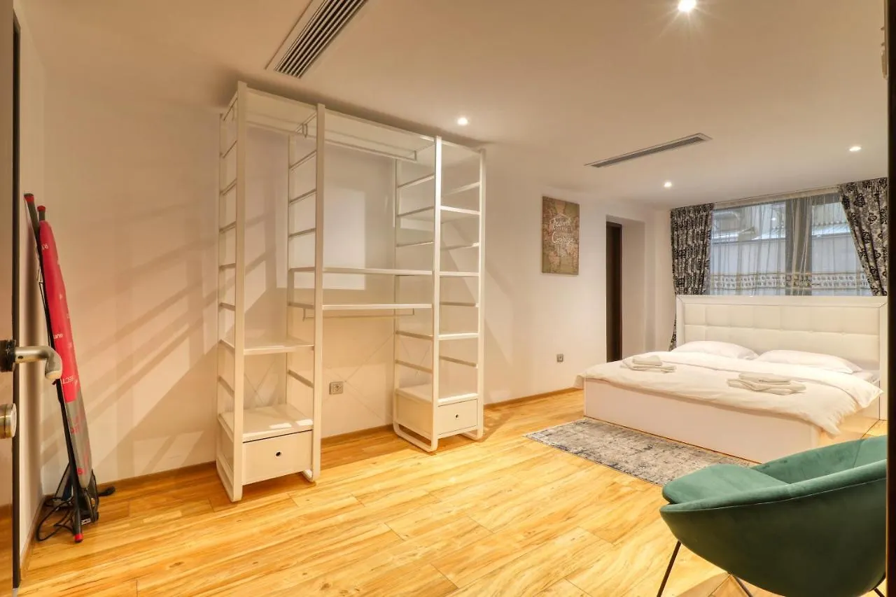 Luxurious 3 Bedroom Apartment In Herastrau Бухарест Румыния
