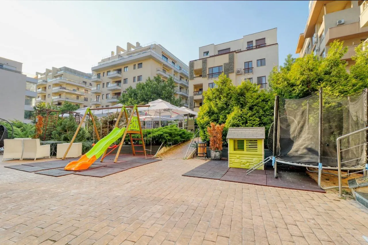 Luxurious 3 Bedroom Apartment In Herastrau Бухарест 0*,  Румыния