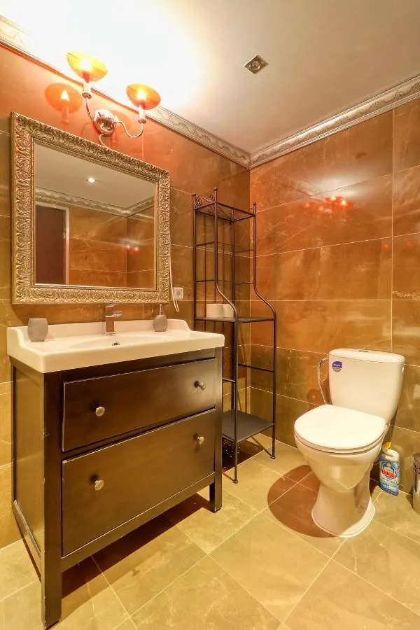 Luxurious 3 Bedroom Apartment In Herastrau Бухарест Румыния